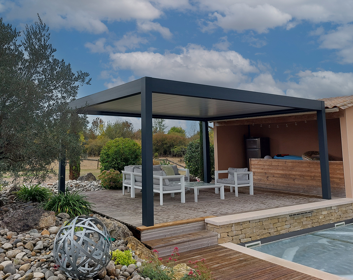 Pergola pour pool house : une nouvelle pièce de vie - Charente (16)