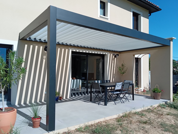 Pergola semi-encastrée 2 murs