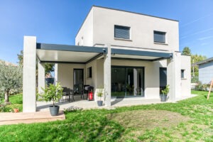Lire la suite à propos de l’article Pergolas bioclimatiques encastrées sans poteau – Isère (38)