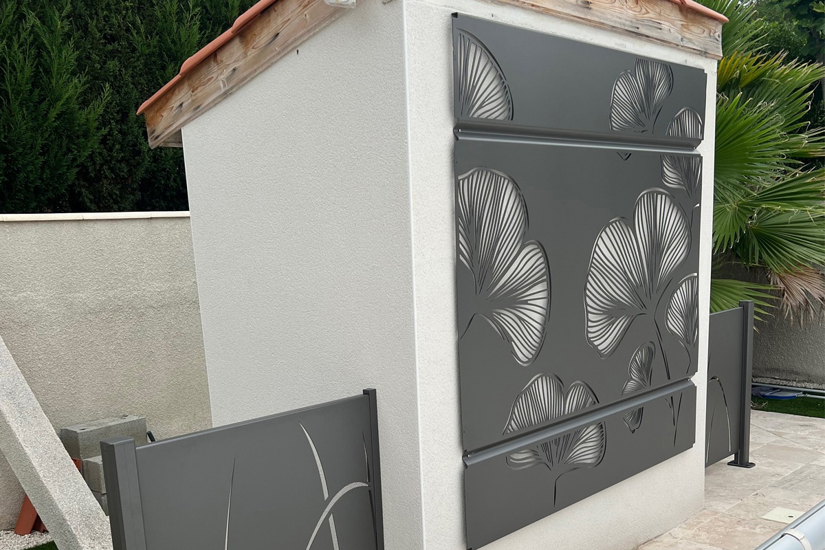 Brise-vue alu gamme Estampe décor Herbage et Ombrage - RAL2900