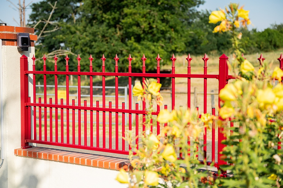 Clôture alu gamme Tradition modèle Étoile - RAL3004