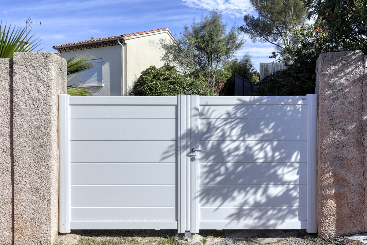 Remplissage portail alu plein