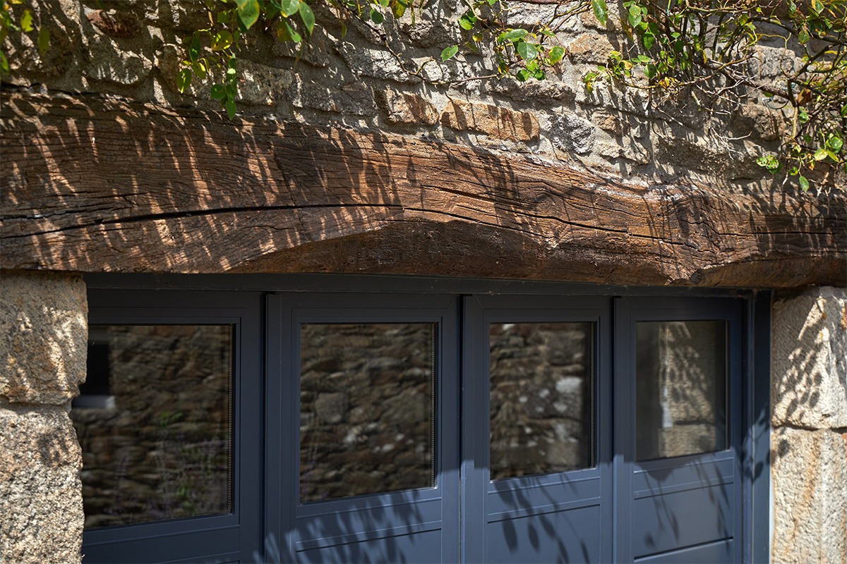 Porte de garage battante modèle Sicile - Bleu canon