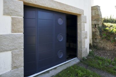 Portail de garage coulissante Lituanie RH255 – Gamme Confort
