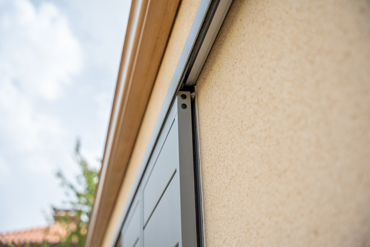 Volets coulissants gamme Élégance modèle Diamant - RAL9007