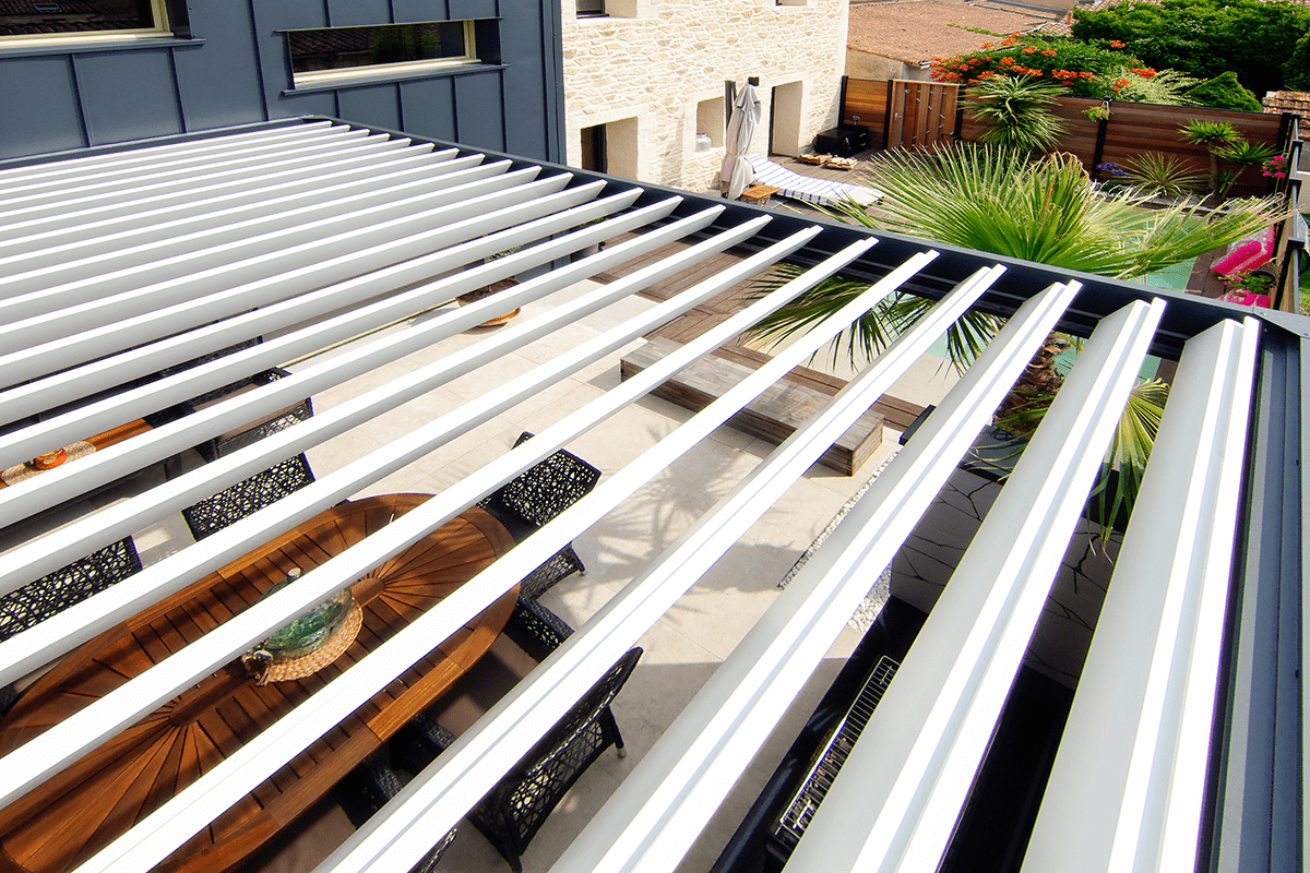 Pergola bioclimatique automatisation