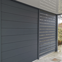 Cloisonnement latéral avec lames fixes