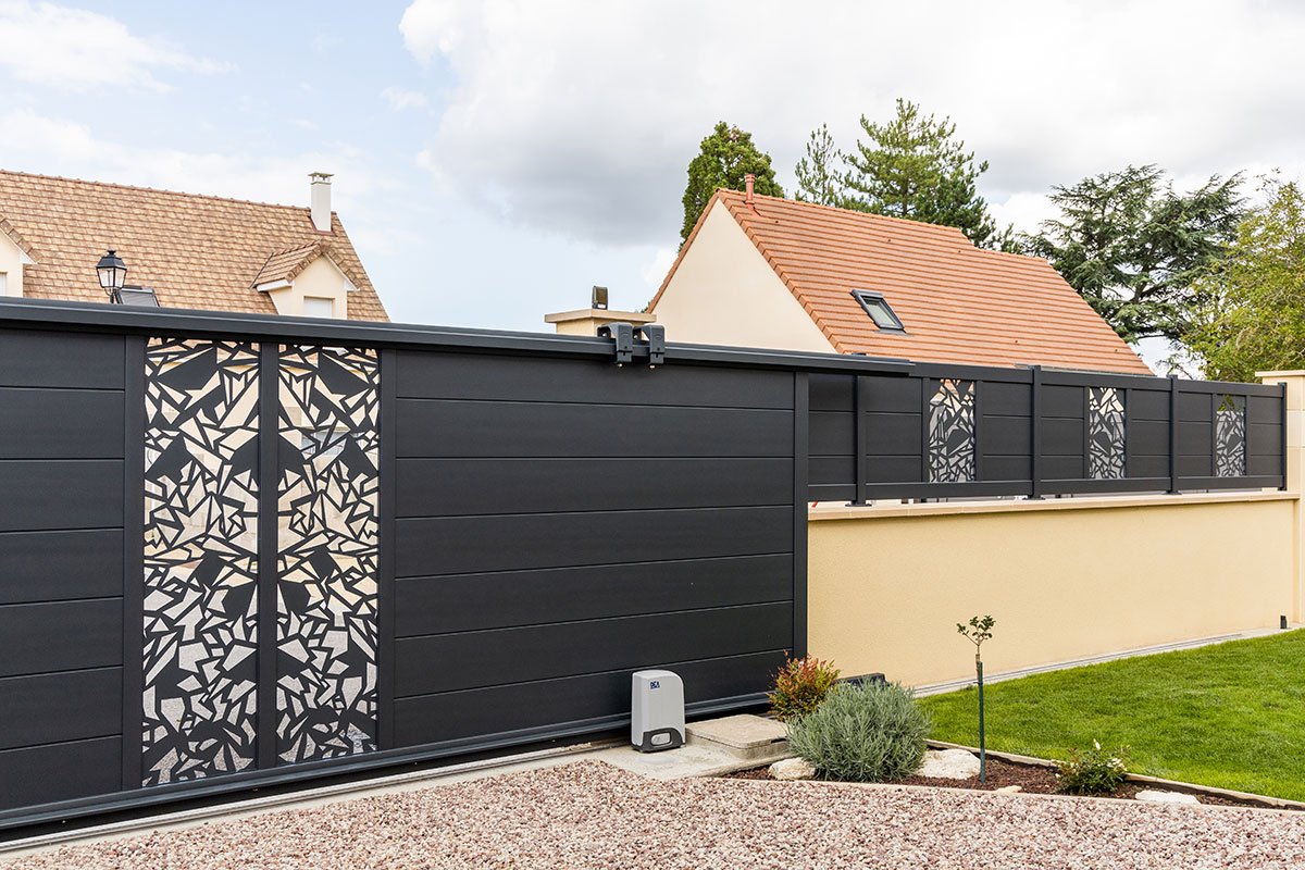 Portails : une entrée pensée dans les moindres détails